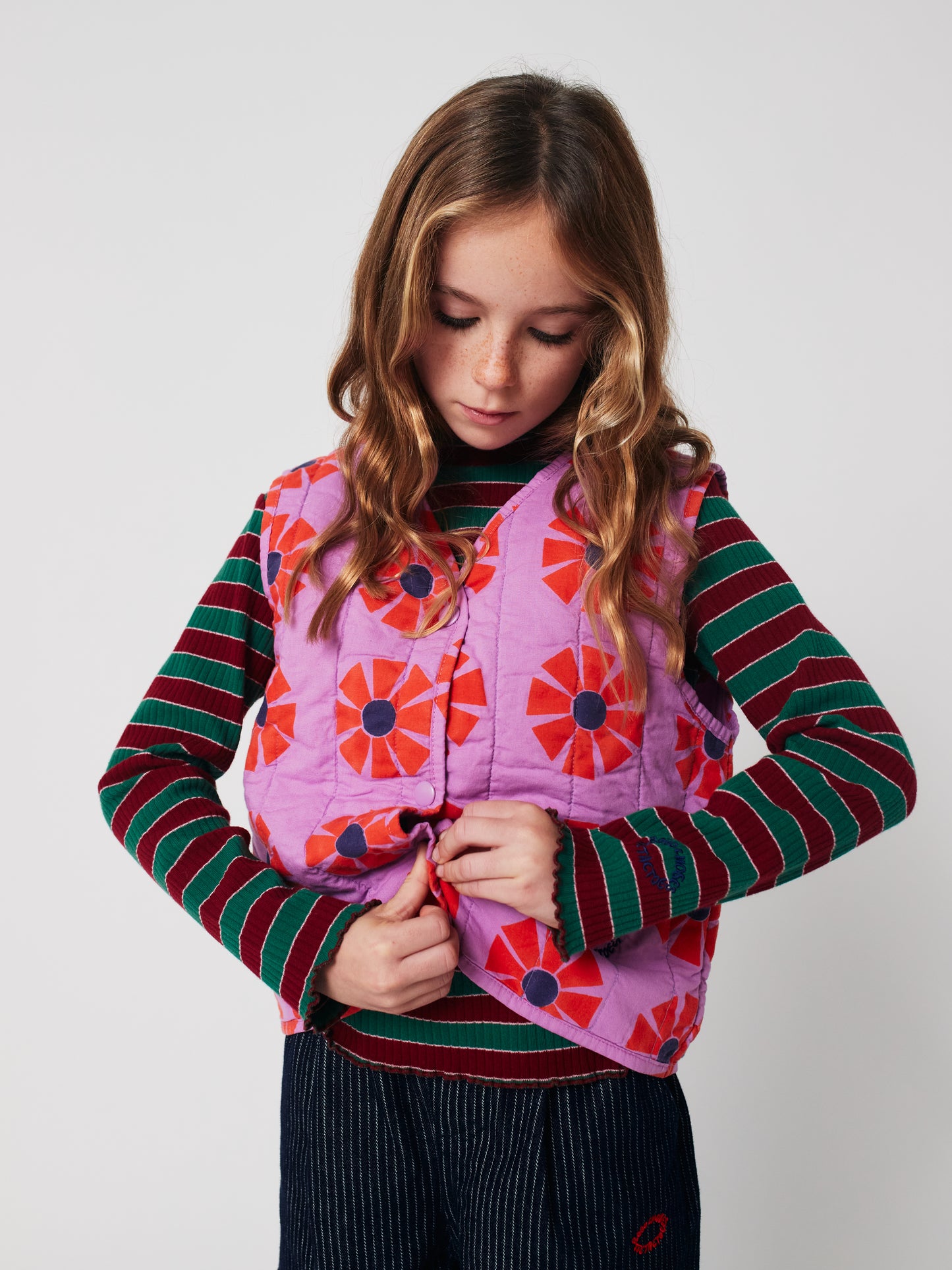 高領紅綠條紋T恤