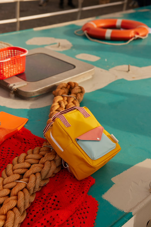 Sticky Lemon Evelope淺艇黃小號後背包