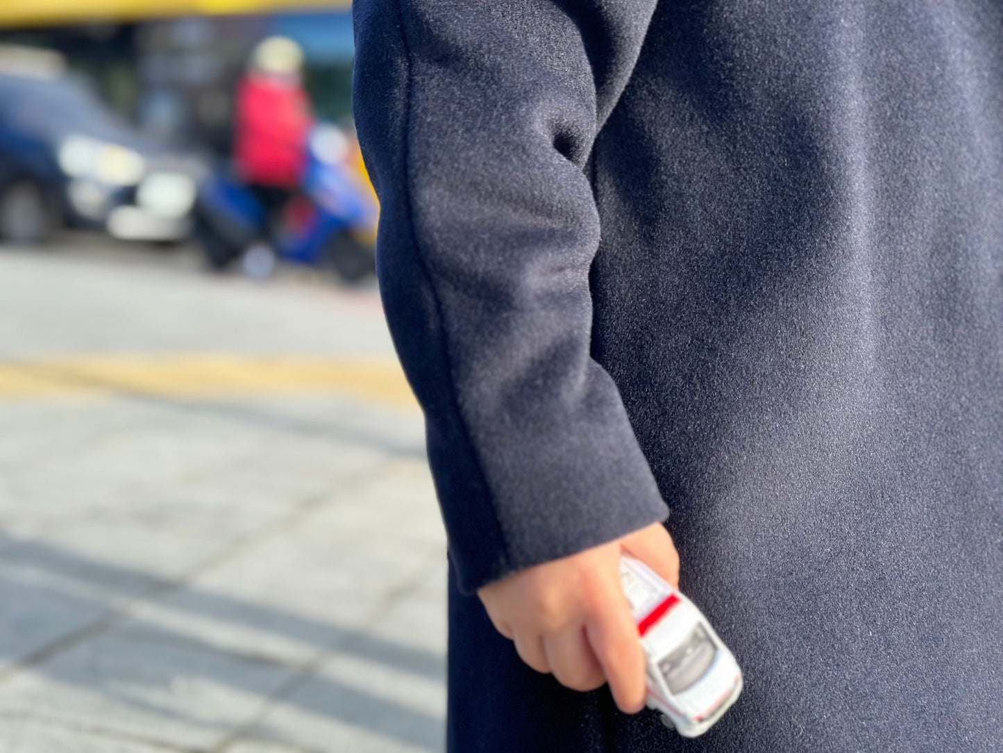 Marelle皇家藍鐘型圓領羊毛大衣